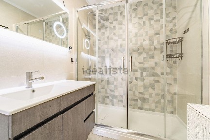 Apartamento T2 à venda na Avenida 25 de Abril