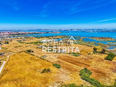 Apartamento T2 à venda na Rua Vasco da Gama