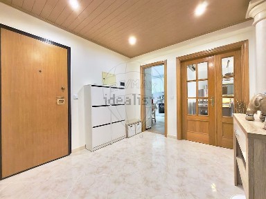 Apartamento T3 à venda na Rua Madalena Claro