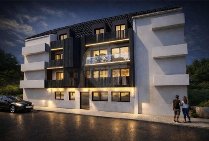 Apartamento T2 à venda na Rua Dom Pedro II