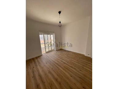 Apartamento T1 à venda na Rua do Alentejo