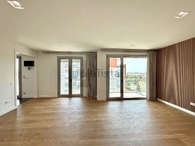 Apartamento T2 à venda na Rua Laureano Rocha, 1