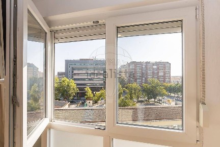 Apartamento T2 à venda na Rua São Pedro de Alcântara