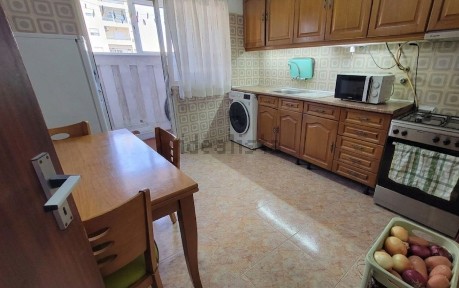 Apartamento T2 à venda na Rua 6