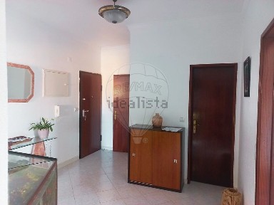 Apartamento T2 à venda na Alameda 25 de Abril
