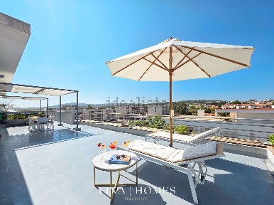 Penthouse à venda na Avenida Dom Manuel Martins
