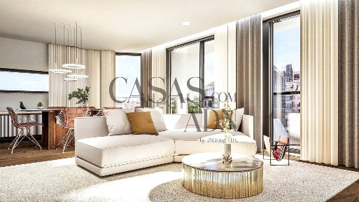 Apartamento T3 à venda na Avenida Doutor Lourenço Peixinho