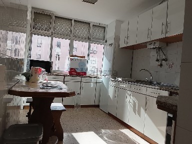 Apartamento T5 à venda na Urbanização Chave s/n