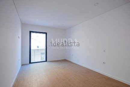 Apartamento T3 à venda em Esgueira