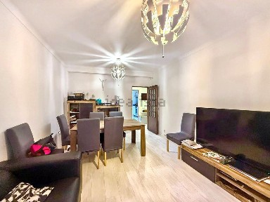 Apartamento T3 à venda na Travessa da Rua do Carril
