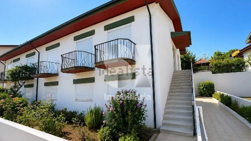 Apartamento T3 à venda na Rua Doutor Alfredo Cortez