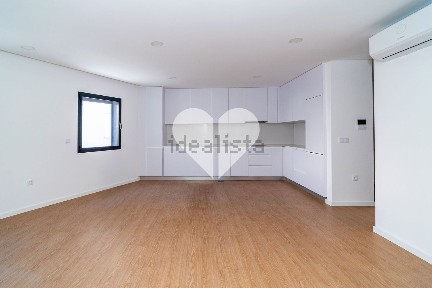 Apartamento T1 à venda na Rua de Vicente Almeida de Eça, 62