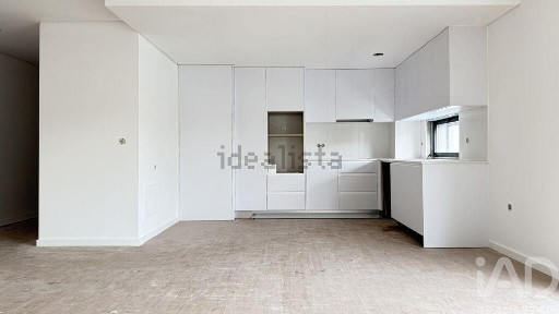Apartamento T2 à venda em Esgueira