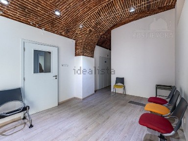 Espaço comercial à venda em Évora
