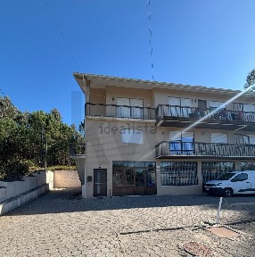 Apartamento T3 à venda na Rua Beire s/n