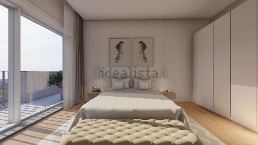 Apartamento T2 à venda no Largo Luís de Camões s/n