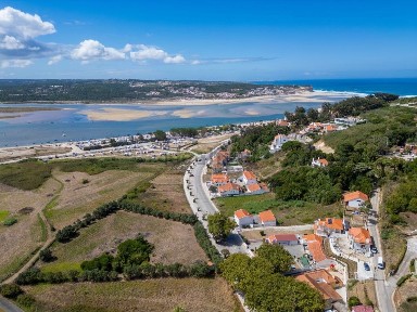 Moradia geminada à venda na Rua Engenheiro Paiva e Sousa