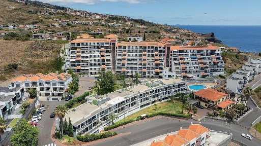 Apartamento T3 à venda na Travessa dos Tanques Corujeira