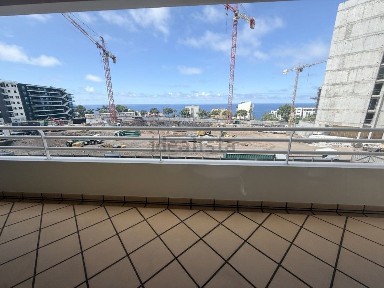 Apartamento T3 à venda na Rua João José Moura Caldeira de Freitas s/n