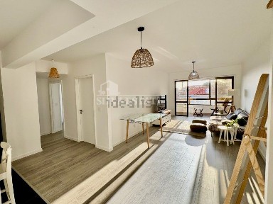 Apartamento T3 à venda na Rua do Pina