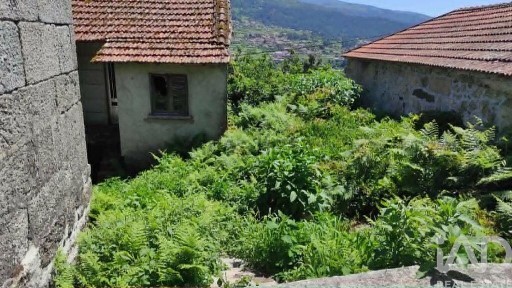 Casa ou moradia à venda em Riba de Mouro