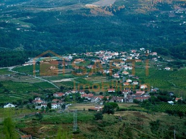Moradia independente à venda em Sá