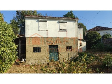 Moradia independente à venda em Paderne
