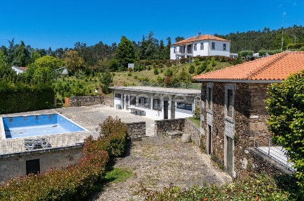 Quinta à venda no Caminho da Laura