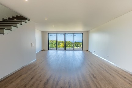 Moradia em banda à venda na Rua Verde Gaio