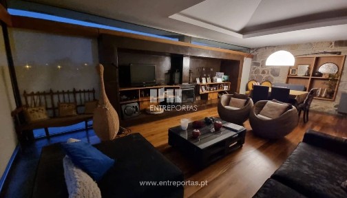 Casa ou moradia à venda em Lanhelas