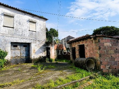 Moradia independente à venda em Carvoeiro