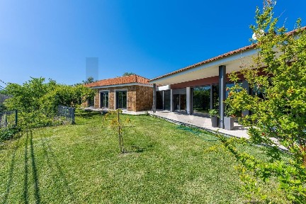 Casa ou moradia à venda em Serreleis