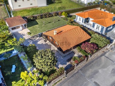 Casa ou moradia à venda em Lovelhe