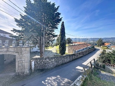Moradia independente à venda em Gondarém