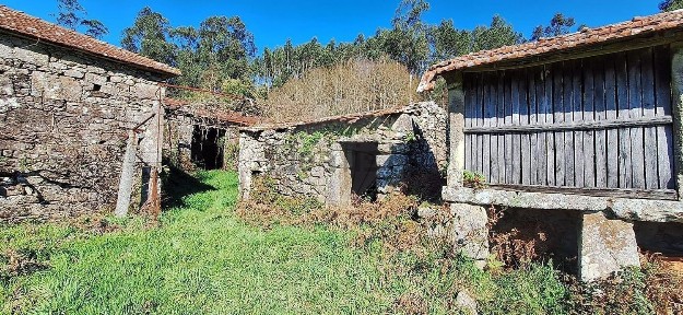 Moradia independente à venda em Sapardos