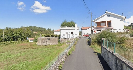 Moradia independente à venda em Coura s/n