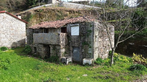 Moradia independente à venda em Rendufe