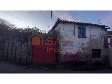 Herdade à venda na Avenida São Teotónio, 20