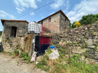 Casa ou moradia à venda em Portela