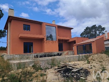 Moradia independente à venda em Riba de Âncora