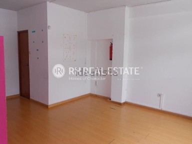 Arrendamento de espaço comercial no Alto do Forno - Alto da Fonte