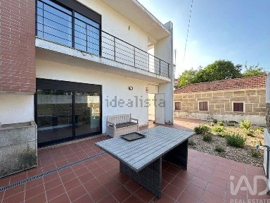 Casa ou moradia à venda em Riba de Ave