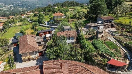 Moradia independente à venda em Em1384, 484