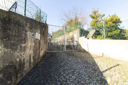 Moradia independente à venda em Em1164