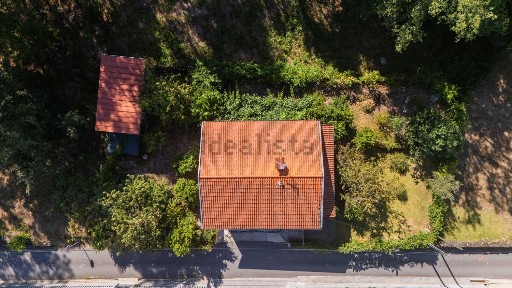 Pinheiro, Rua de Parada Velha, 306