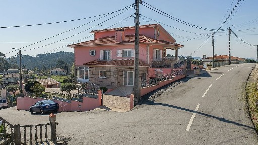 Moradia independente à venda em Urbanização do Cruzeiro