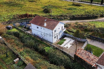 Moradia independente à venda na Rua Doutor Verissímo Guimarães
