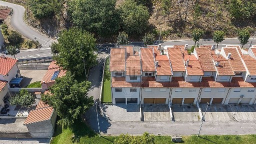 Moradia independente à venda em Urbanização do Cruzeiro