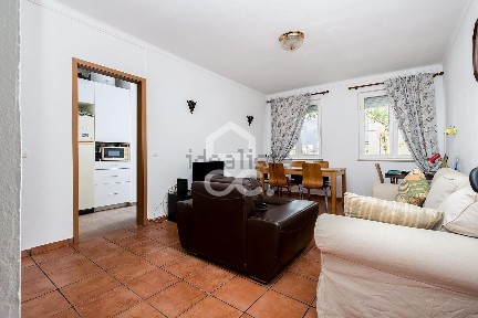 Apartamento T2 à venda na Avenida Fernando Pessoa, 27