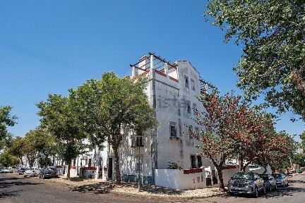 Apartamento T3 à venda em Santa Maria e Santo André